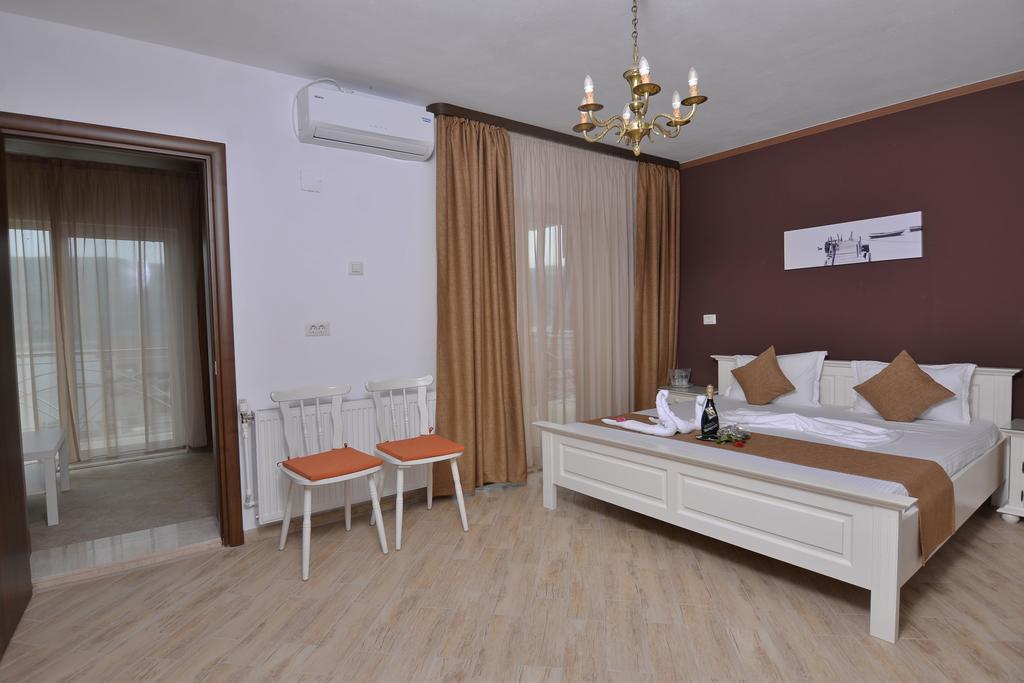 מלון Ieşelniţa Casa Marina מראה חיצוני תמונה