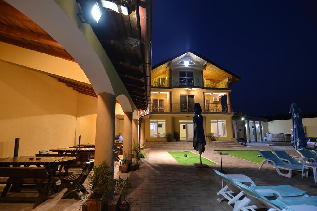 מלון Ieşelniţa Casa Marina מראה חיצוני תמונה