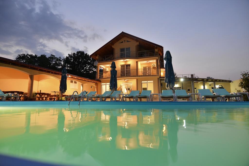 מלון Ieşelniţa Casa Marina מראה חיצוני תמונה