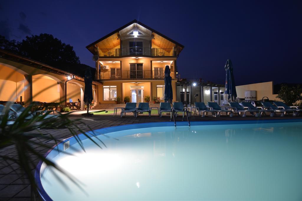 מלון Ieşelniţa Casa Marina מראה חיצוני תמונה