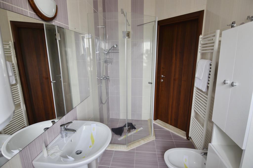 מלון Ieşelniţa Casa Marina מראה חיצוני תמונה