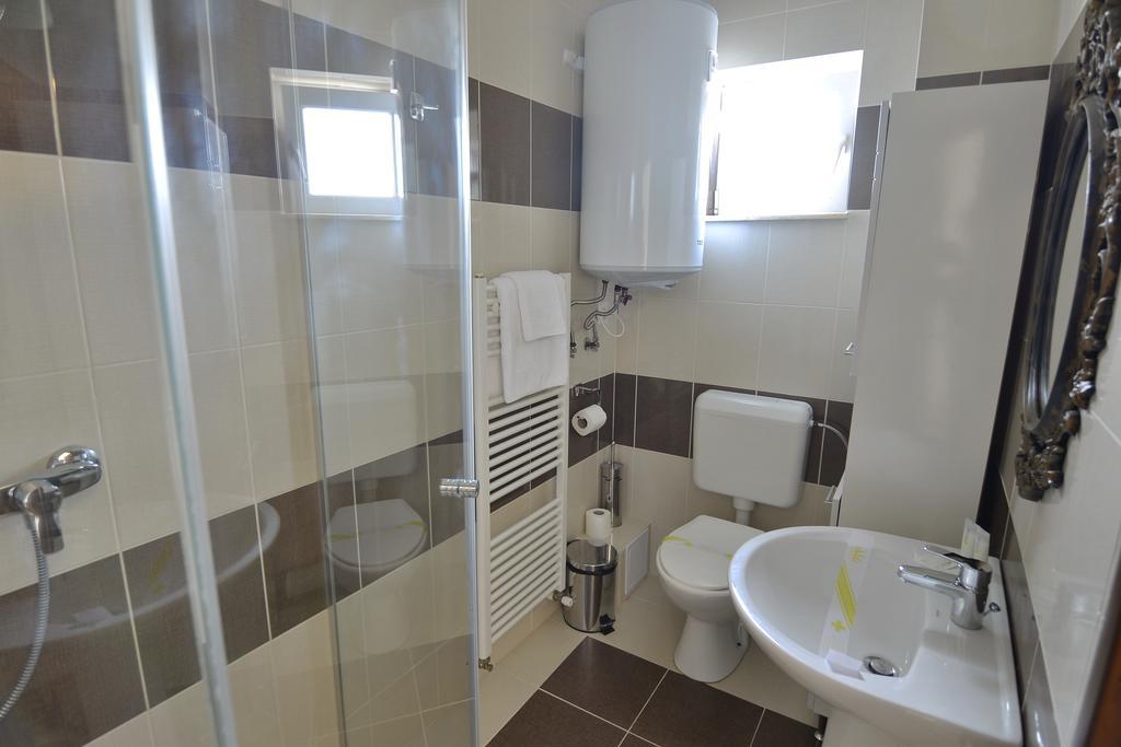 מלון Ieşelniţa Casa Marina מראה חיצוני תמונה
