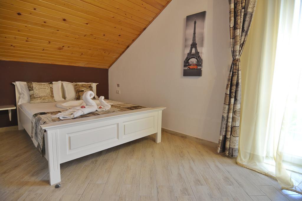 מלון Ieşelniţa Casa Marina מראה חיצוני תמונה
