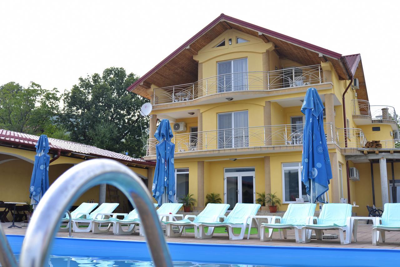מלון Ieşelniţa Casa Marina מראה חיצוני תמונה